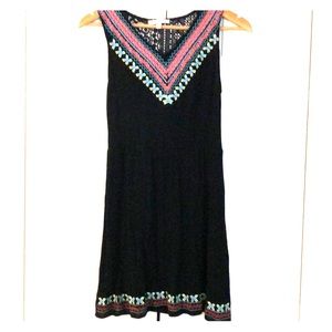 Skies Are Blue Women’s little black dress- size M